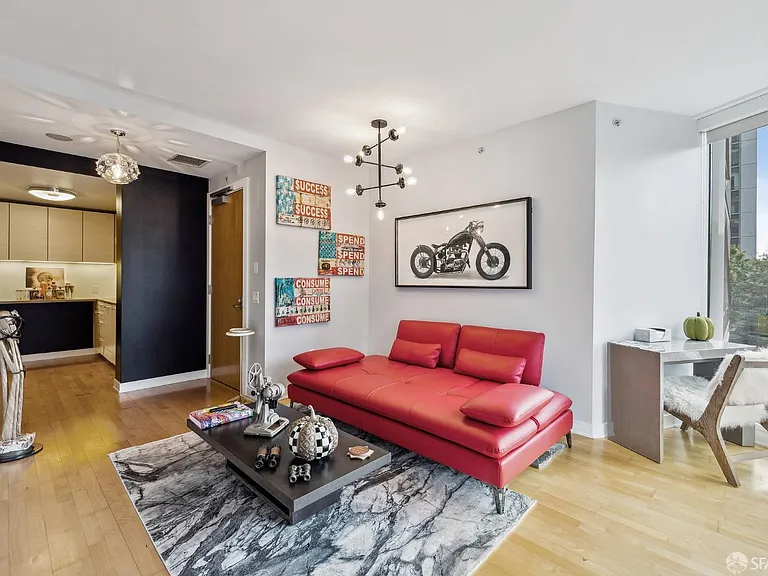 301 Mission St #10H — Photo 3