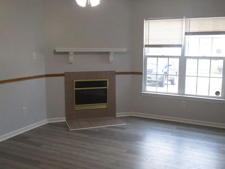 976 W Pueblo Dr — Photo 2