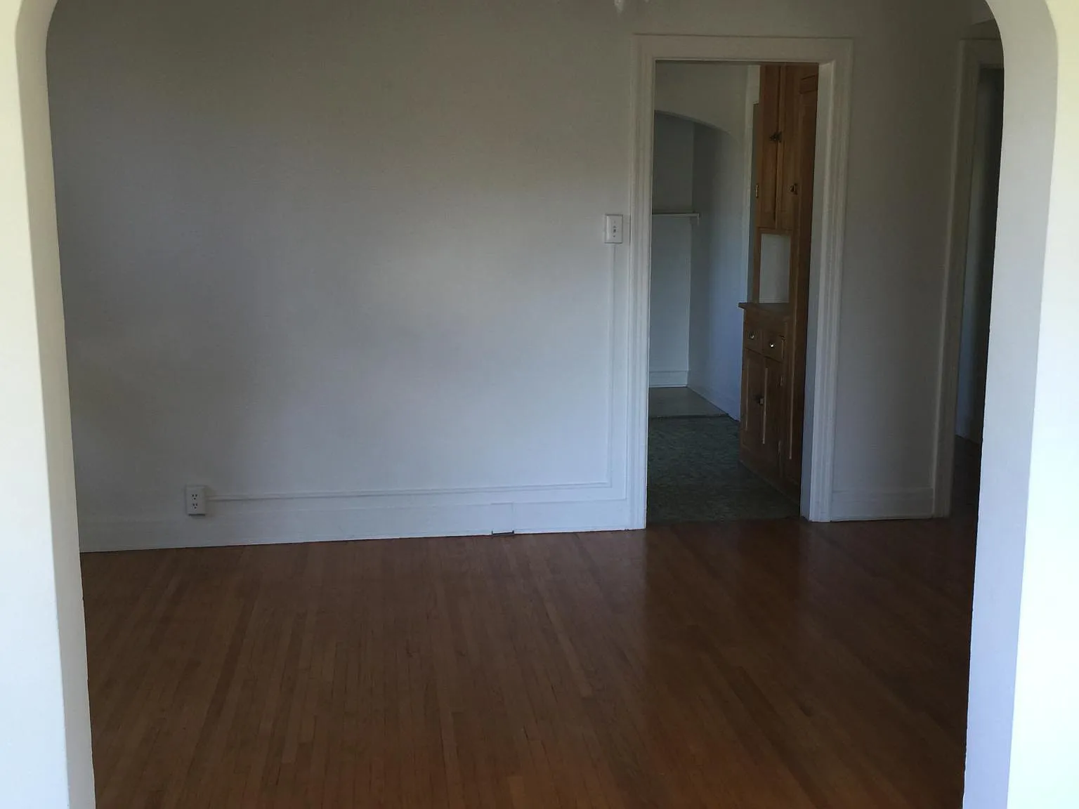3 bed, $4,000 — Photo 3