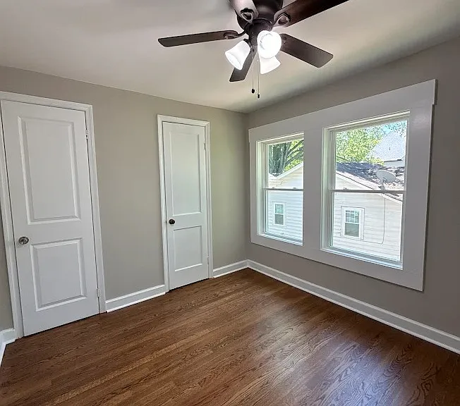 528 Barrington Dr — Photo 10