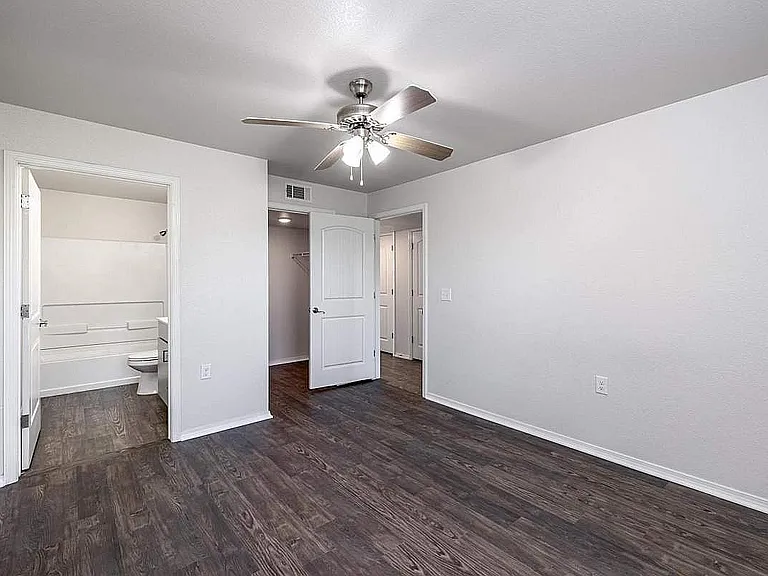 107_property_10-2025_trailside-place_015