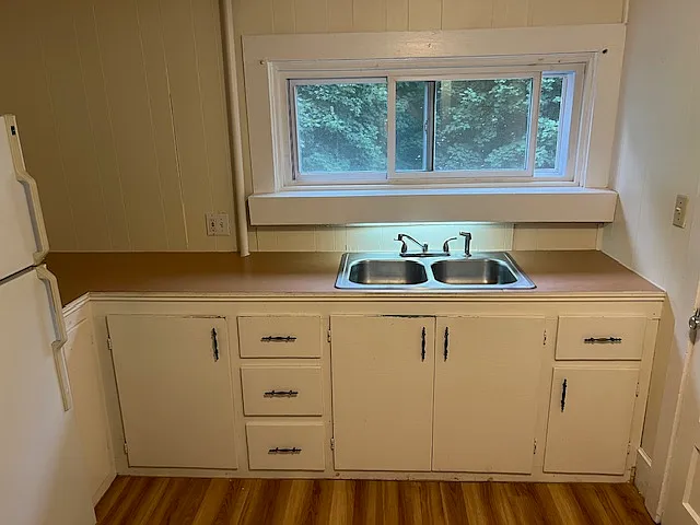 54 Pine St #D — Photo 10
