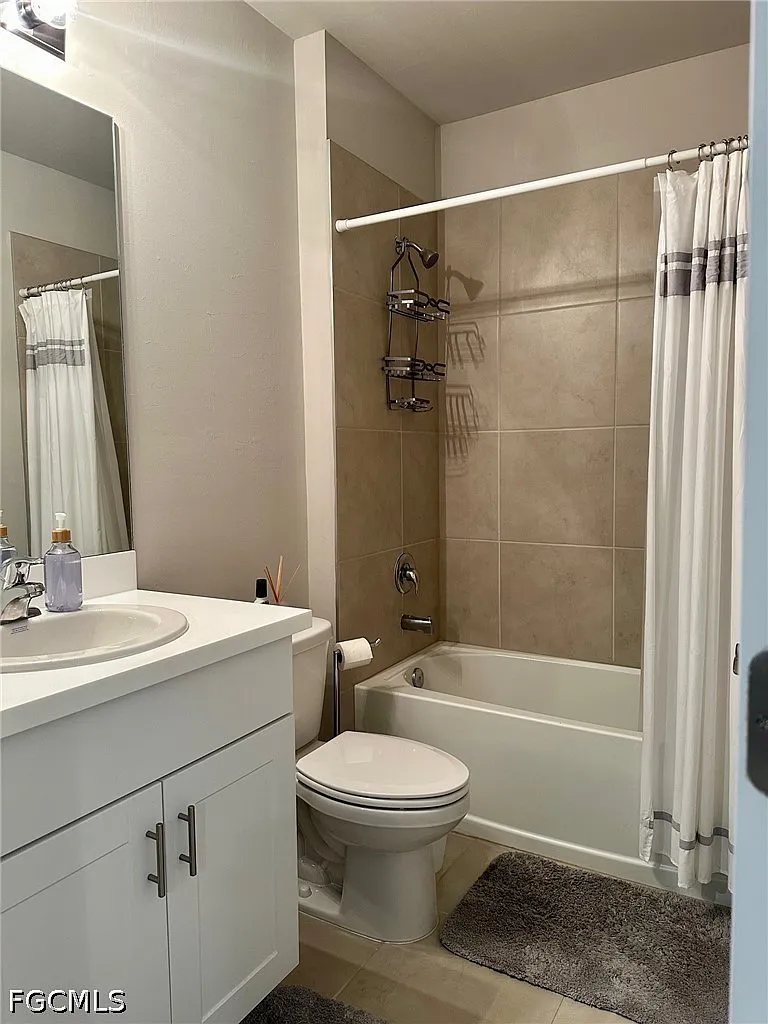 3 bed, 2.0 bath, 1671 sqft, $2,200 — Photo 3