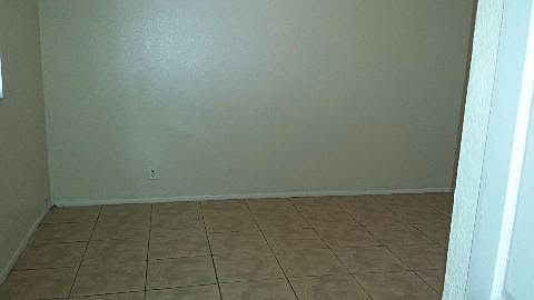 3rd image of 232 NW 12th St APT 3