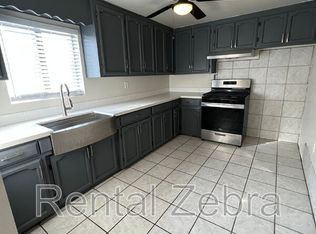 552-556 W Main St, Turlock, CA 95380