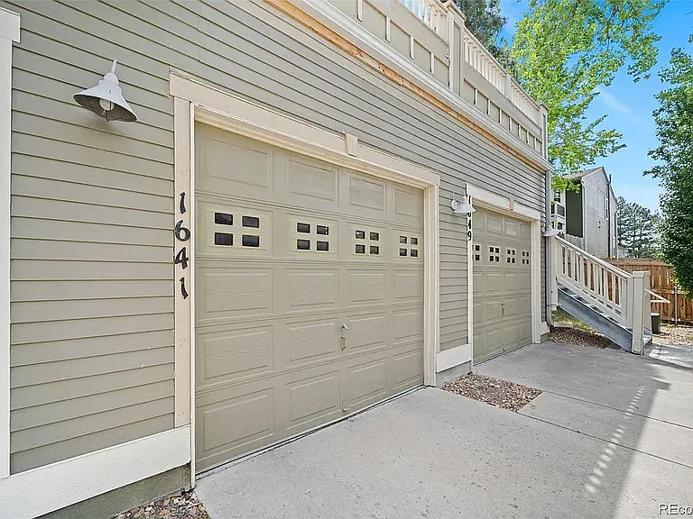 1641 Ames Ct — Photo 19