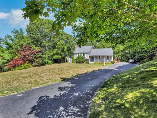 25 Great Woods Road, Plymouth, MA 02360