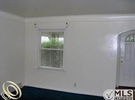 Harned-living room.jpg