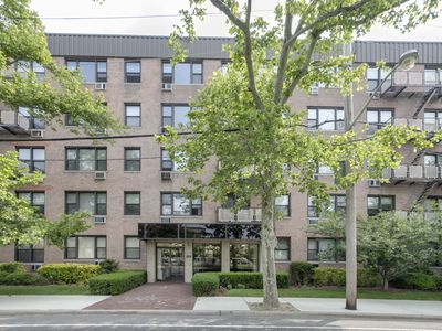 1 Birchwood Ct APT 3C, Mineola, NY, 11501