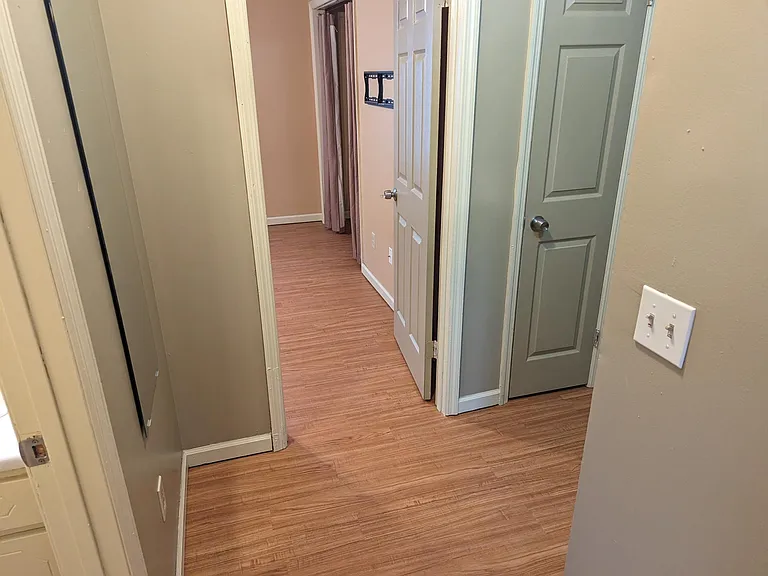 168 Riverview Dr #1 — Photo 21