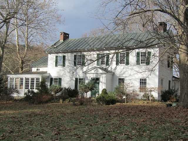 2nd image of 87 Willow Vale Rd