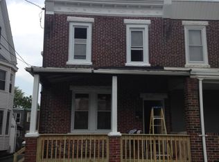 104 Walnut St, Darby, PA 19023