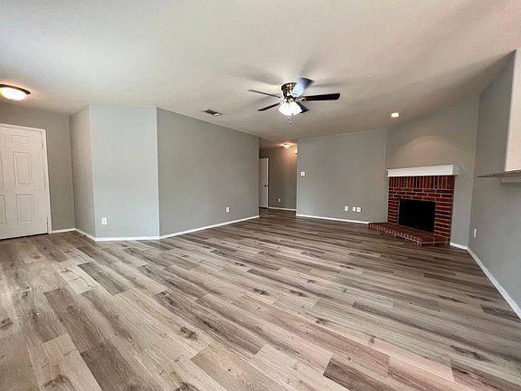 3rd image of 2112 Catherine Ln