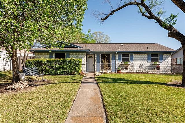 1st image of 718 Laguna Dr