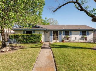 718 Laguna Dr, Garland, TX 75043