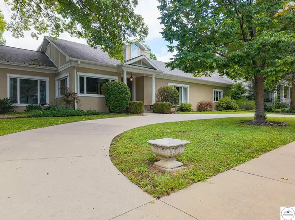 1114 W Broadway Blvd, Sedalia, MO 65301
