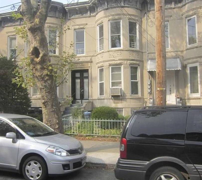 1st image of 961 52nd St