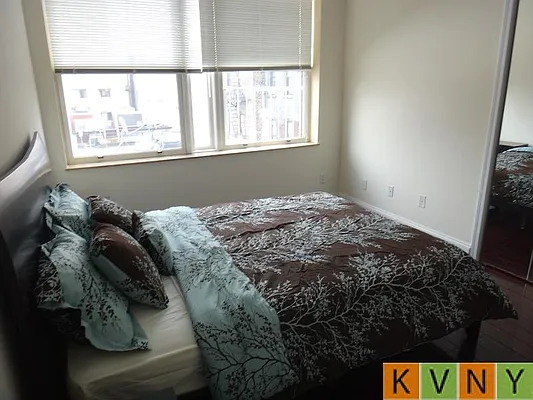 Rented by KVNY Soho | media 25