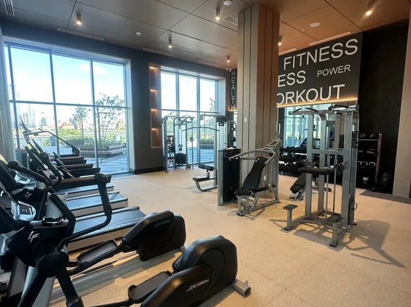 1570 Harbor Boulevard image 14 of 15