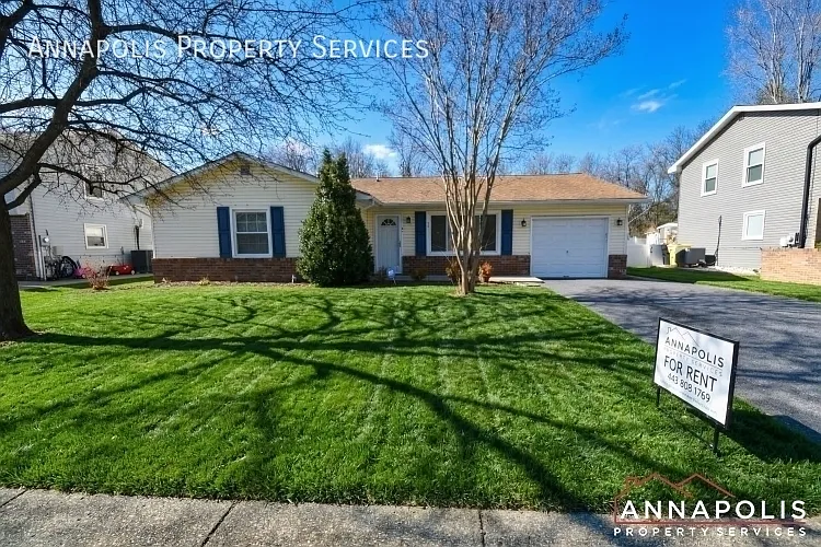 1027 Springhill Way — Photo 1