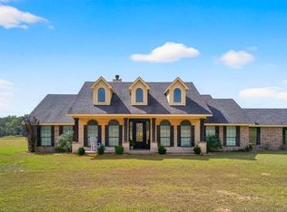 2621 An County Rd #2212, Palestine, TX 75803