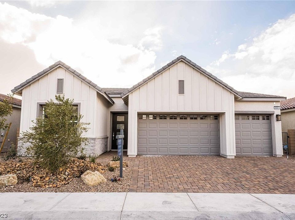 1st image of 9001 Pinyon Bluff St