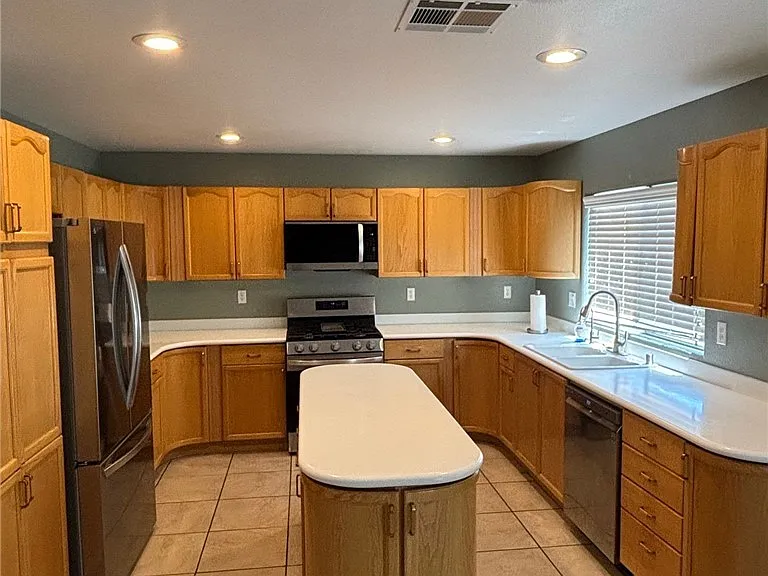 7909 Constantinople Ave — Photo 36