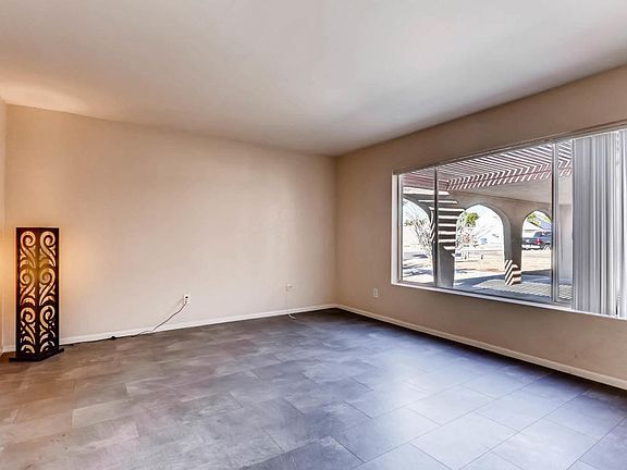 3729 W Sahuaro Phoenix AZ-large-005-1-Li