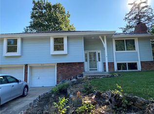 1017 SW Allendale Blvd, Lees Summit, MO 64081