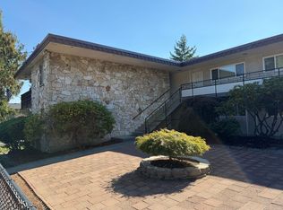 443 SW 154th St APT 11, Seattle, WA 98166