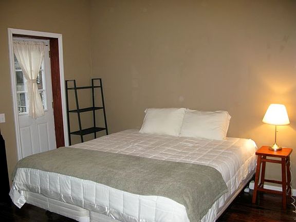 3rd image of 302 W 138th St APT 3R