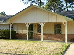 5734 Magnolia Dr, Jackson, MS 39209