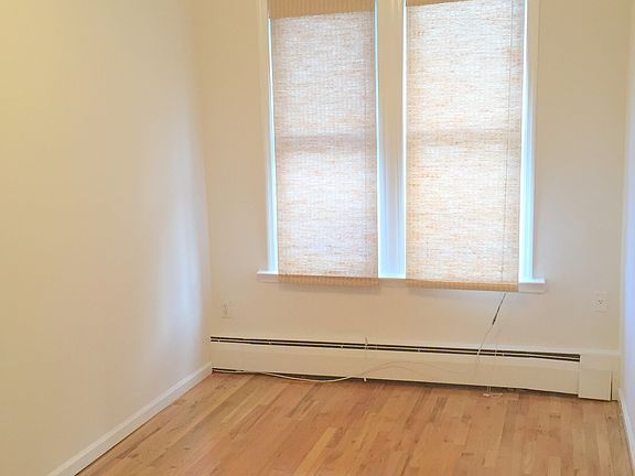 3rd image of 10342 Lefferts Blvd
