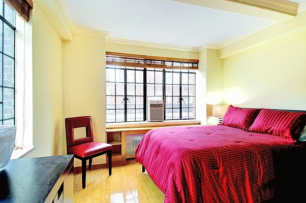 Rented by City Connections Realty | media 4