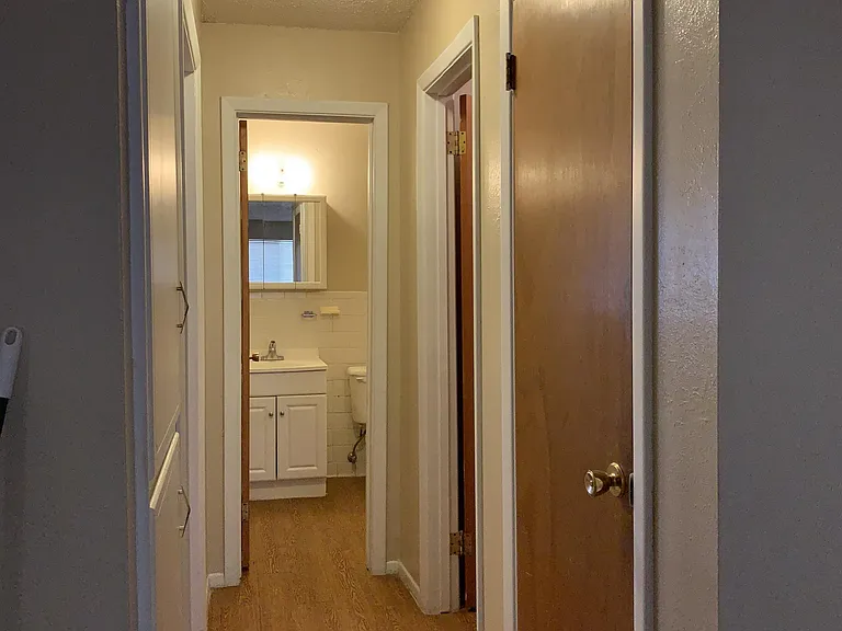 124 Columbia Ln — Photo 6