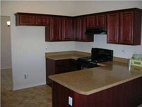 3rd image of 1900 Crosscreek Cir