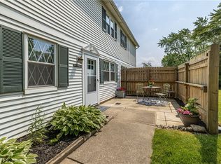 4210 Dennis Ln, Brunswick, OH