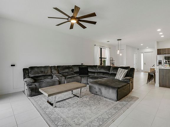 5th image of 4919 Coquina Place