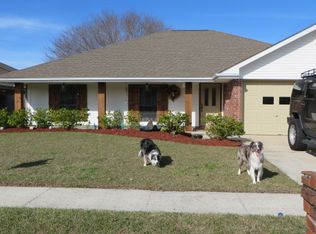 702 Rebecca Dr, Houma, LA 70360
