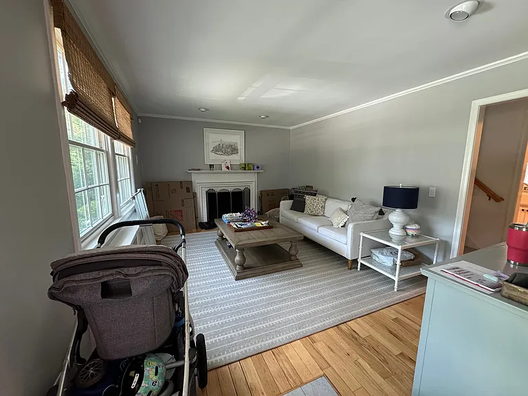 82 Linden Ave — Photo 3