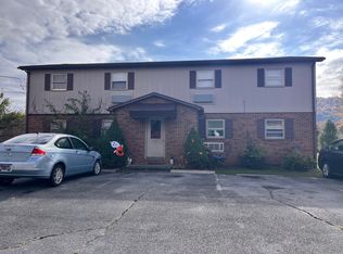 1564 Broad St, Elizabethton, TN 37643