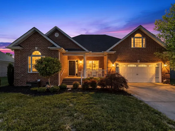 103 Daffodil Dr, Tullahoma, TN 37388
