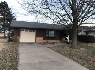 420 S Ingle St, Mooreland, OK 73852