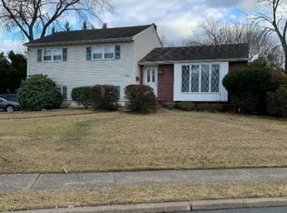 66 Sylvan Ter, Wayne, NJ 07470