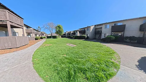 Silk Oak Apartments Photo 1