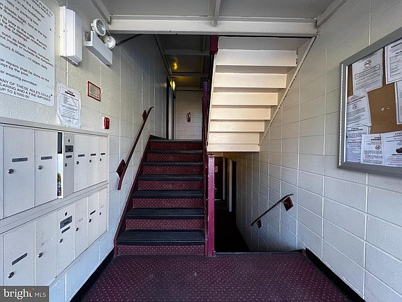 3rd image of 5217 Newton St APT 101
