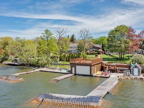 2nd image of 229 Lake Dr N