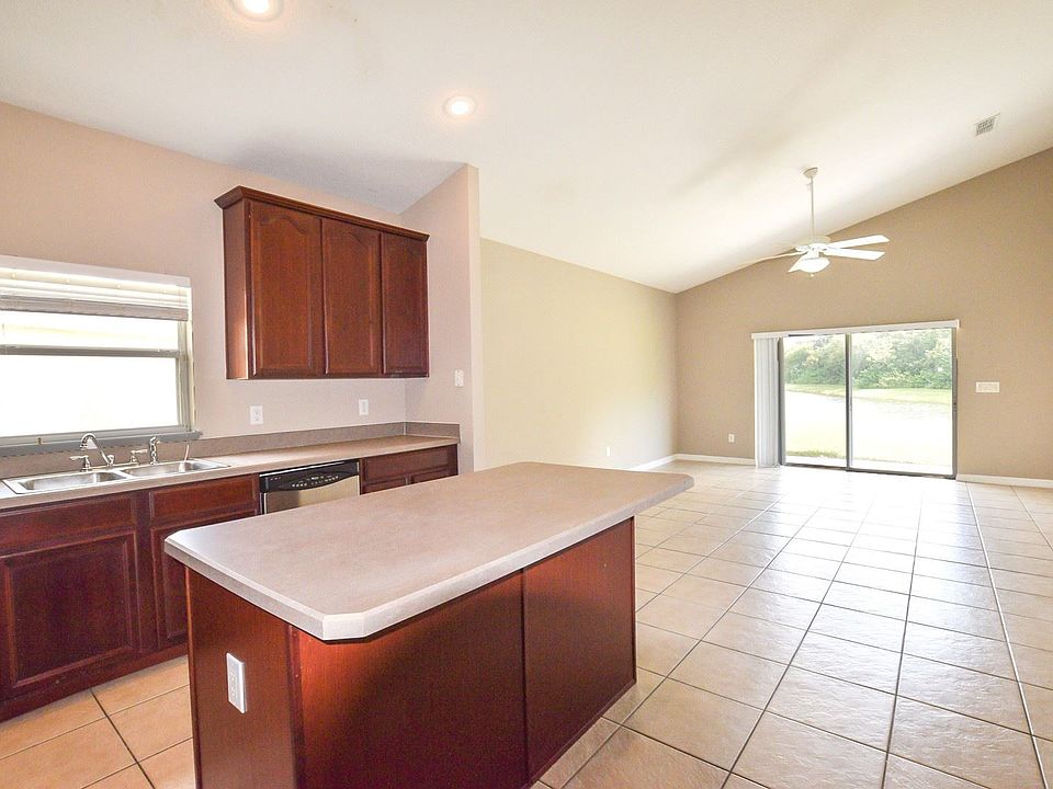 1st image of 324 Marathon Ln