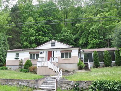 1210 Seng Creek Rd, Whitesville, WV, 25209