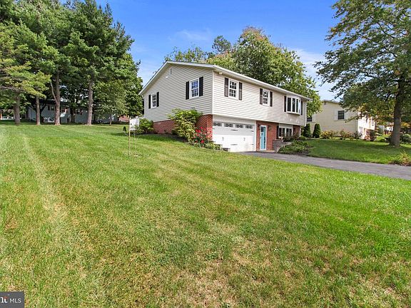2nd image of 45 Susan Dr